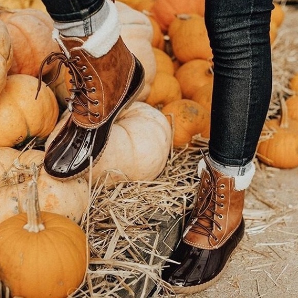 A Mermaid's Epiphany Shoes - 🆕Abby | Sherpa Duck Boots in Brown